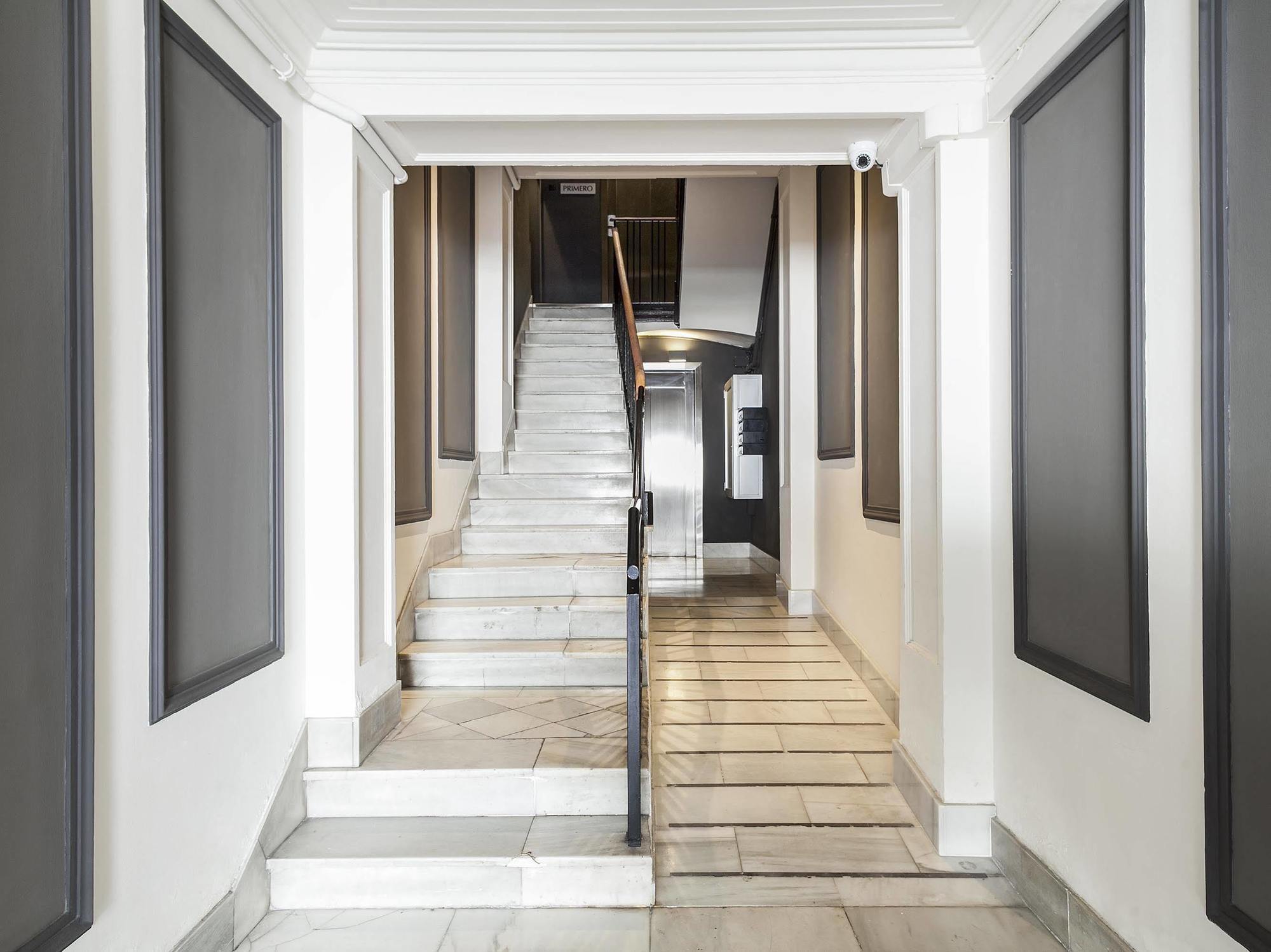 Fira Apartments By Gaiarooms Barcelona Kültér fotó