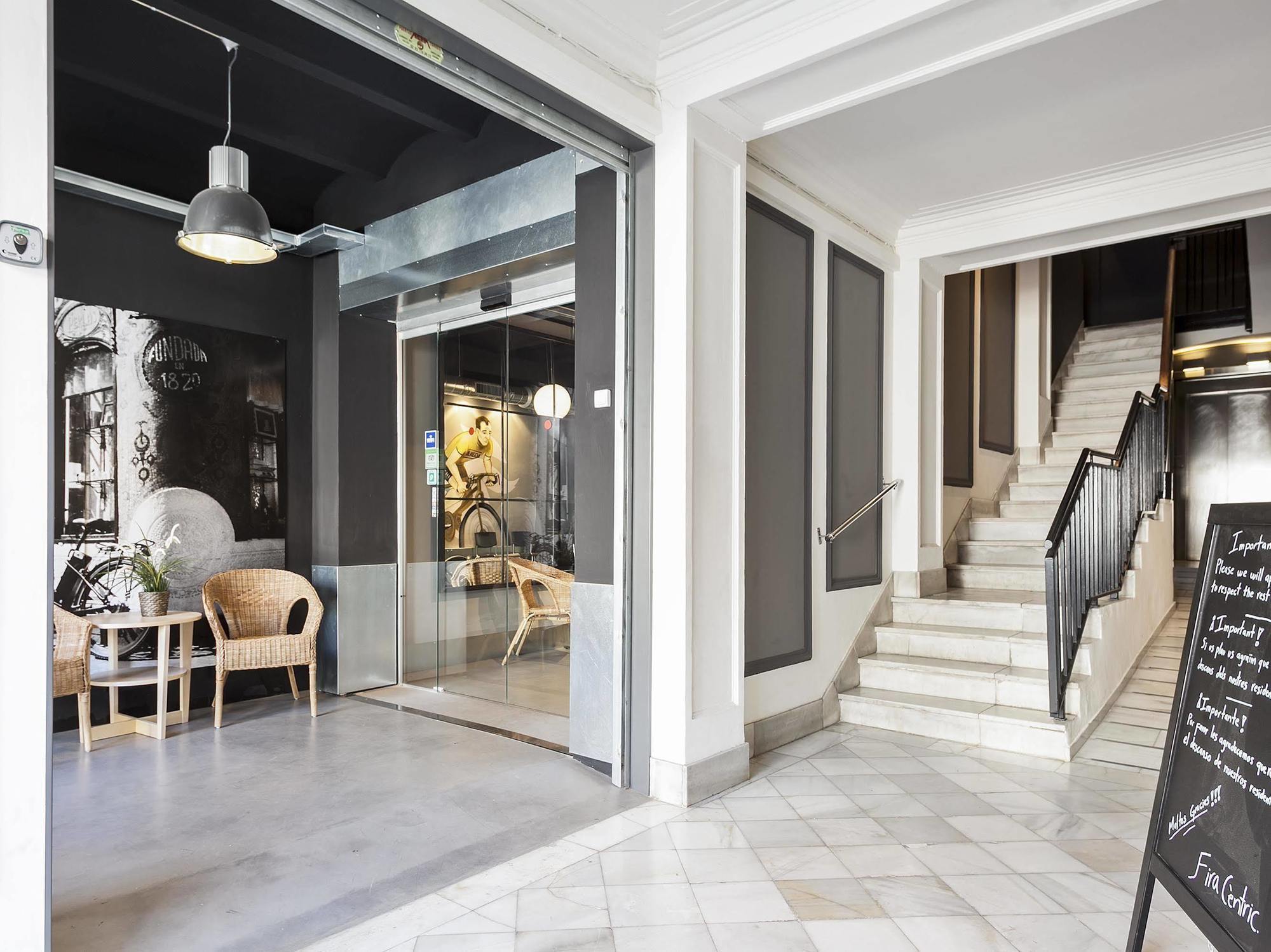 Fira Apartments By Gaiarooms Barcelona Kültér fotó